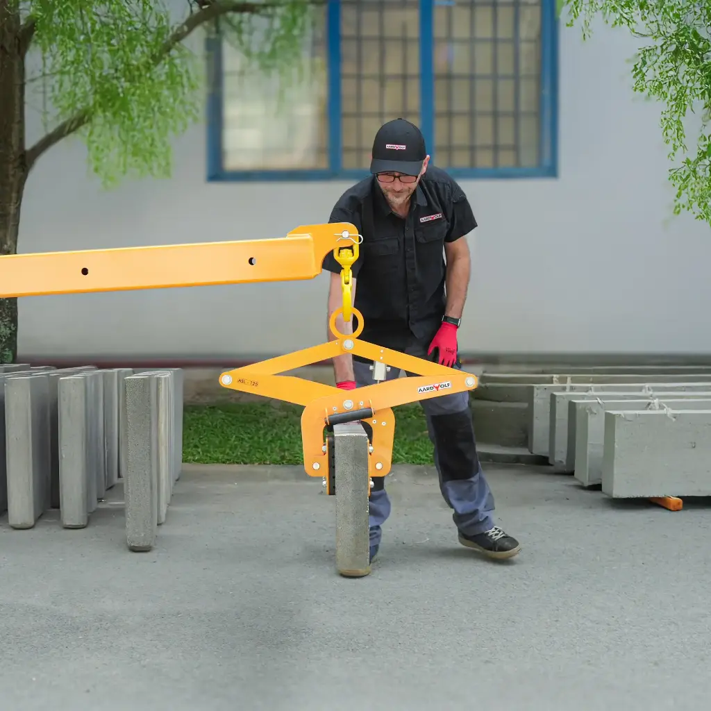 Aardwolf ASL125 Scissor Clamp Lifter for stone and precast concrete handling