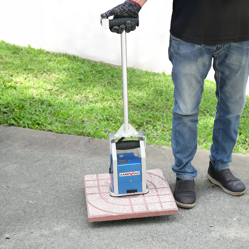 Aardwolf ARV-180E Battery Rotation Vacuum Lifter for mobile panel positioning